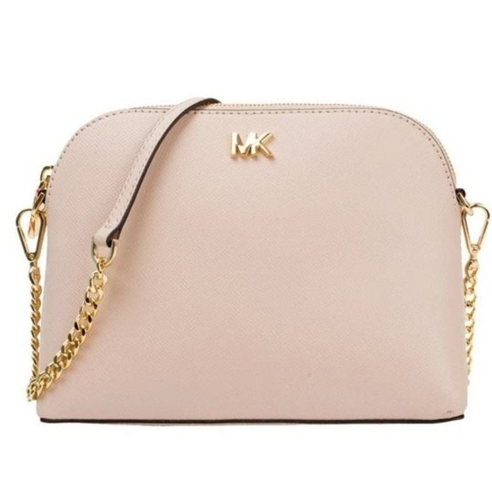 MICHAEL KORS NWT SOFT PINK DOME CROSSBODY!